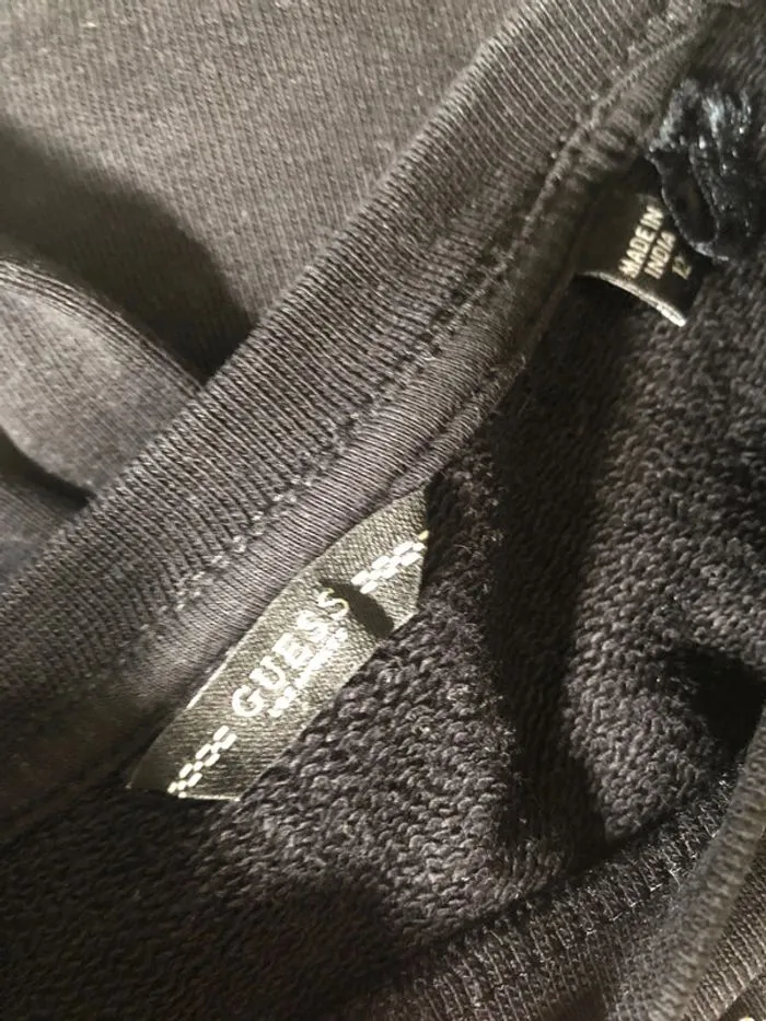 Sweat noir court Guess 12 ans - GUESS - 12 ans  | Beebs